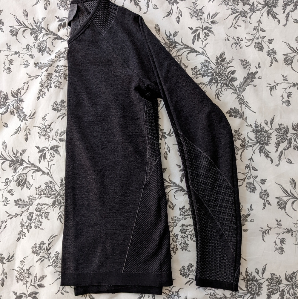 Athleta long-sleeved workout top